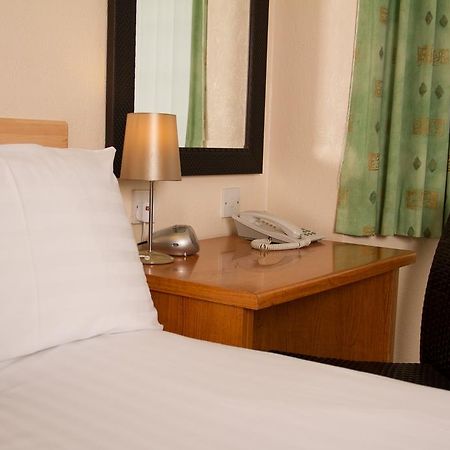 Travelrest Fareham Solent Gateway Hotel Exterior foto
